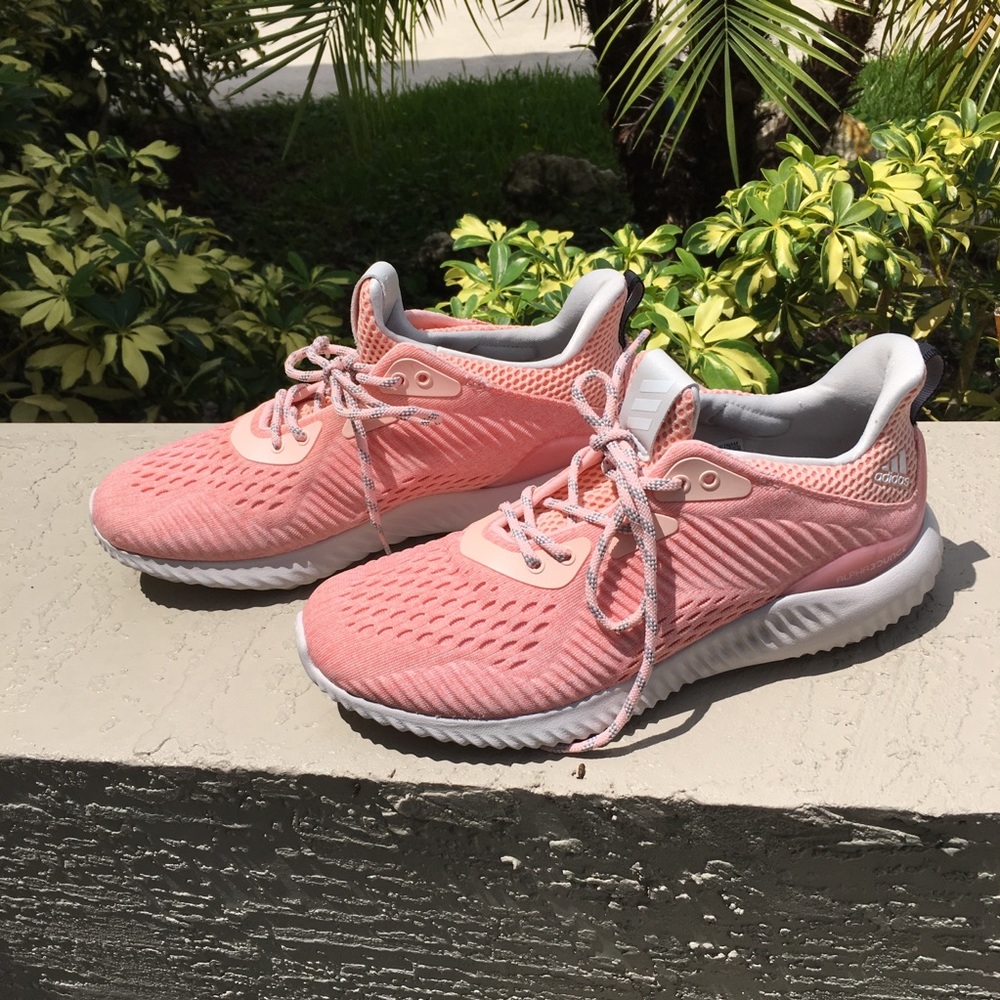 Women’s Adidas Alpha Bounce 7.5 Running Shoes